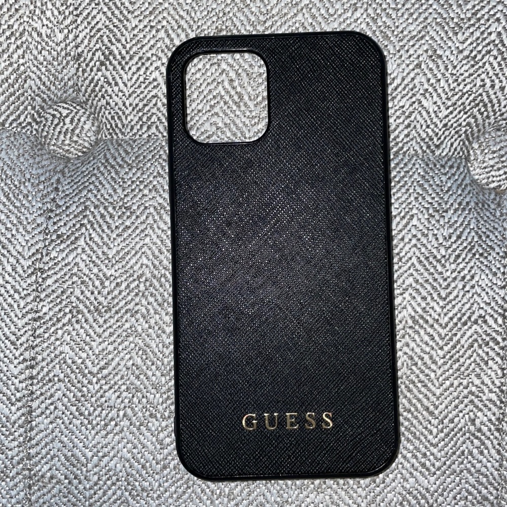 iPhone 12 Guess case